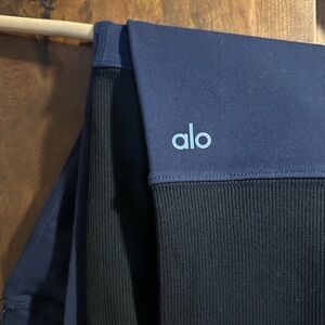ALO Yoga Rich Navy and Black Leggings